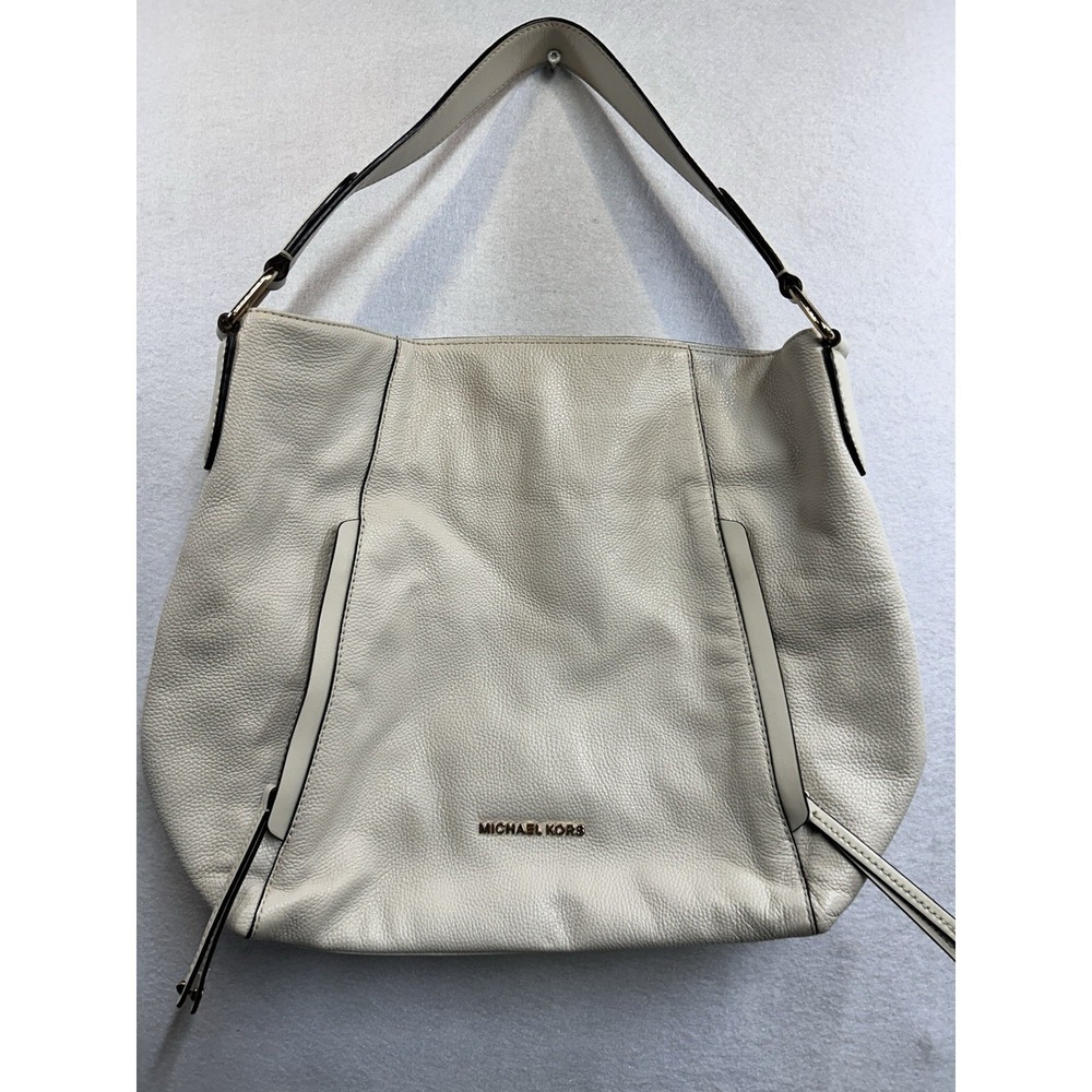 Michael Kors Leather Ivory Pebbled Shoulder Bag Gold Hardware Zip Inner Pockets